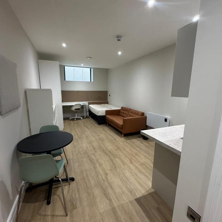 1 bedroom property to rent - Photo 1