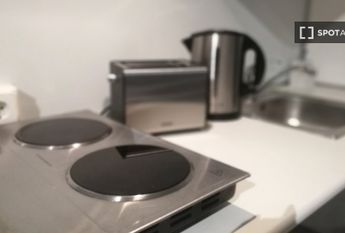 barcelona, Catalonia 08018