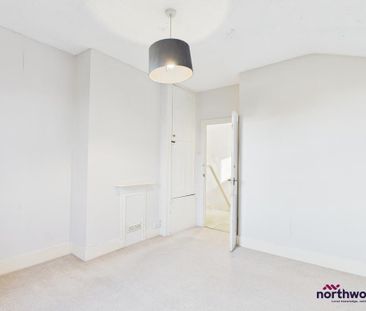 3 bedroom terraced house to rent - Photo 3