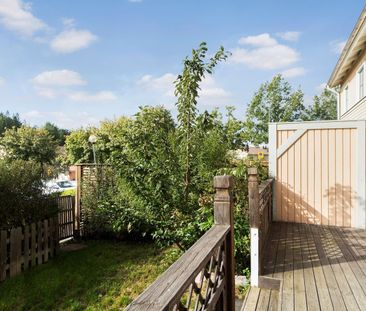 Vreta backe, Tumba - Photo 1