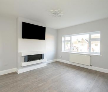 2 bedroom maisonette to rent - Photo 2