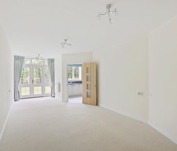 1 bedroom retirement property to rent - Photo 3