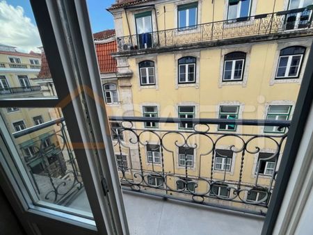 2 room luxury Flat for rent in Lisbon - Photo 4