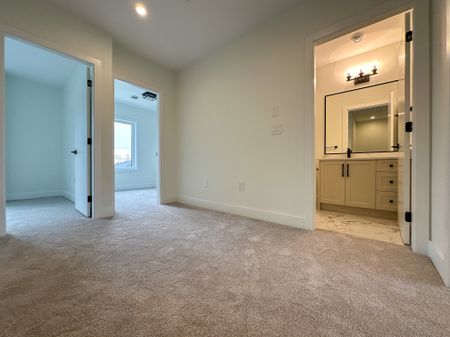 Brand New 3 Bed Townhouse | Langley | Double Garage | Unit 3 - Photo 5