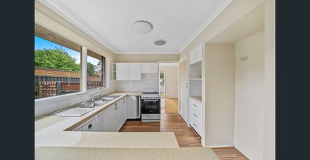 Spacious Family Home in Prime Location - Photo 4