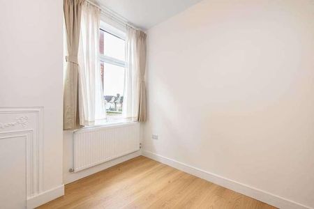 Finchley Road, Temple Fortune, NW11 - Photo 2