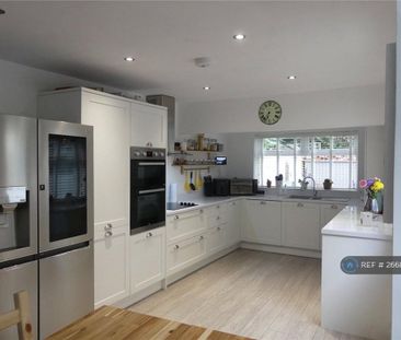 1 bedroom in a house share to rent - Photo 4