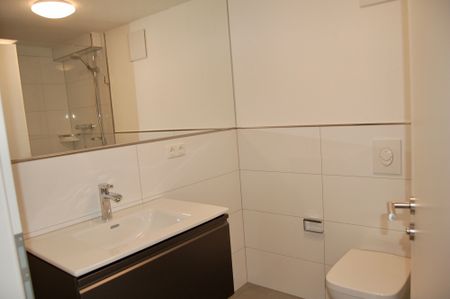 Souterrainwohnung 2,5 Raum mit separatem Eingang u. Einbauküche, Einzugsfertig ! - Photo 4