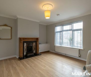 3 bedroom end of terrace house to rent - Photo 2