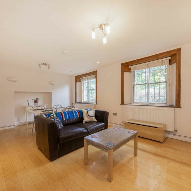 Camden Road - Photo 1