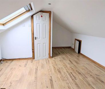 37 Hills Avenue, Belfast, BT4 1LR - Photo 5