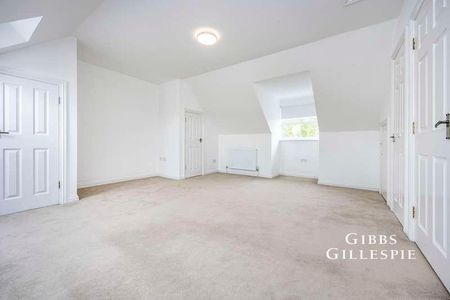 Stirling Avenue, Pinner, HA5 - Photo 3