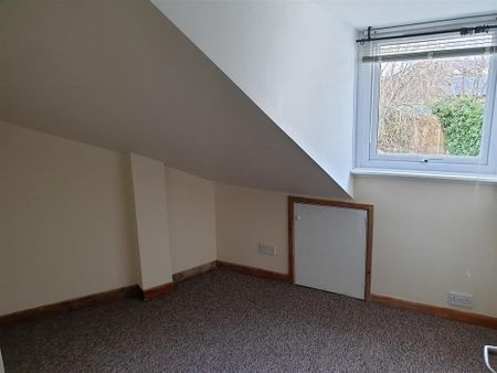 2 bedroom semi-detached house to rent - Photo 3