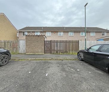 2 bedroom Terraced House to rent - Photo 3