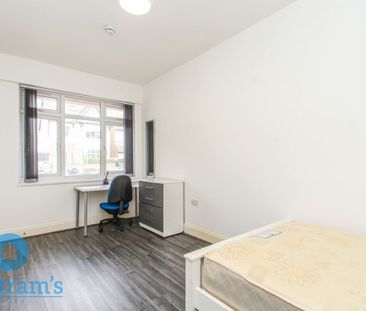 6 bed Semi-Detached House for Rent - Photo 6