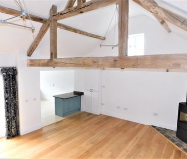 3 bedroom barn conversion to let - Photo 3