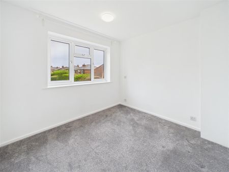 2 bedroom Maisonette to rent - Photo 3