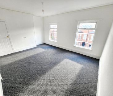 25 Cedar Avenue, Antrim Road, North Belfast, BT15 5AS - Photo 3