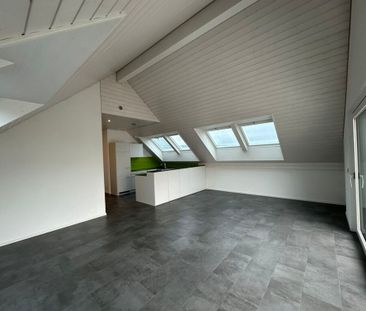 Grosszügige Dachwohnung mit Liftzugang - Photo 3