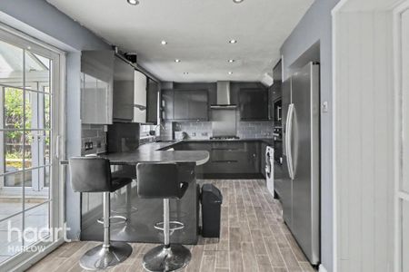 1 bedroom end of terrace house to rent - Photo 4