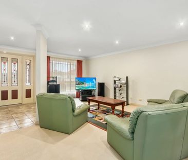 Modern 4-Bedroom Home in Quiet Cul-de-Sac – Close to UNE - Photo 1