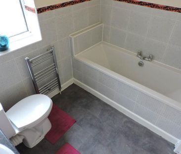 1 bedroom in a house share to rent - Photo 3