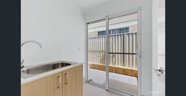 SEASIDE LIVING - Photo 1