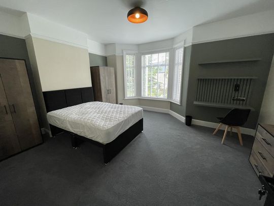 1 bedroom in a house share to rent - Photo 1