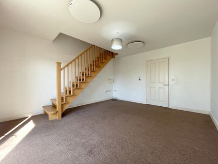 2 bedroom semi-detached house to rent - Photo 2