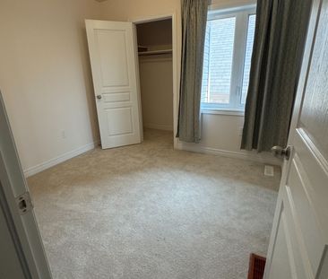 For Lease - 30 Buttonleaf Crescent, Whitchurch-Stouffville, Ontario - Photo 5