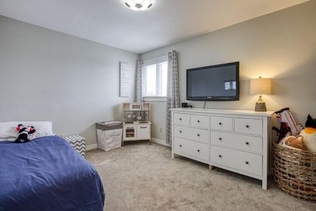 For Lease - 132 John Davies Drive, Woodstock, Ontario - Photo 4