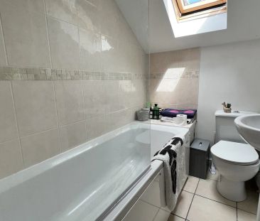 1 bed flat to rent in Newgate Mews, , BH2 - Photo 4