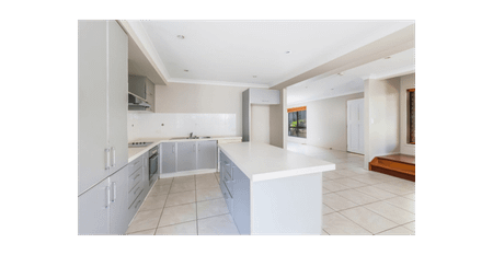 Fantastic Family Home - Great Location! - Photo 3