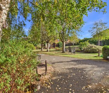 King George V Road, Amersham, Buckinghamshire,HP6 - Photo 4