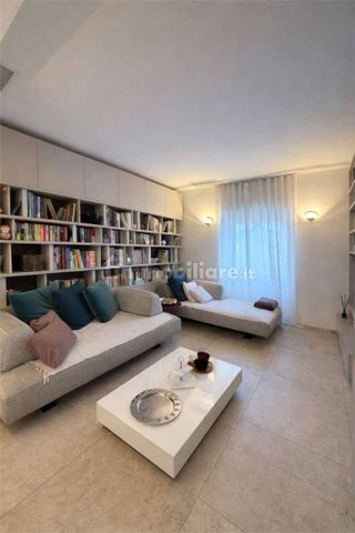 Villa bifamiliare via Giuseppe Mazzini 115, Vittoria Apuana, Forte dei Marmi - Photo 3
