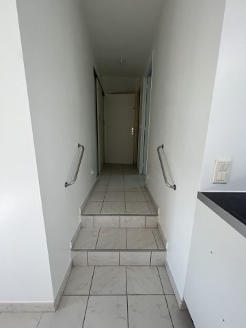 Location Maison 2 pièces 52m² FECAMP 76400 - Photo 4