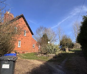 Bank Cottage, Coton - Photo 2