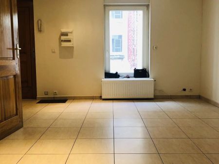 Location Appartement 3 pièces 67 m2 à Saint-Quentin - Photo 3