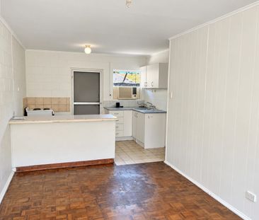 Ground Floor Living in the Heart of Surfers Paradise - Photo 5