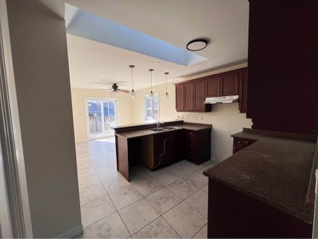 For Lease - 1813 Dalmagarry Drive, London North, Ontario - Photo 4