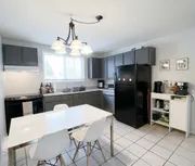 1 room apartment of 69m² in Sherbrooke - Photo 1