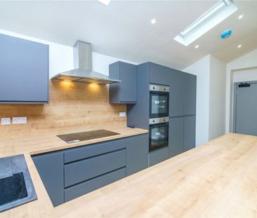 30 Malvern Road, Huddersfield, HD4 - Photo 3