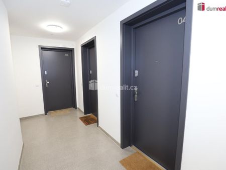 Pronájem bytu 1+kk 37 m2 - Fotografie 5