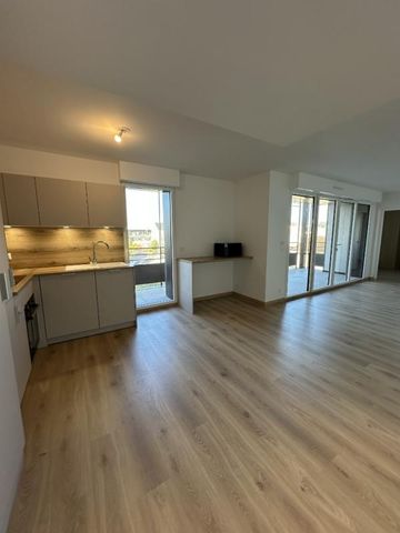 Location Appartement 3 pièces Meublé 72m² MERIGNAC 33700 - Photo 2