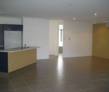 36 Seabrook Circuit, Bushland Beach - Photo 5
