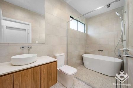 Townhouse in Great Location - Photo 4