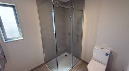 BRAND NEW! 2-bedroom 1.5-bathroom townhouse in Mangere East. - Photo 3