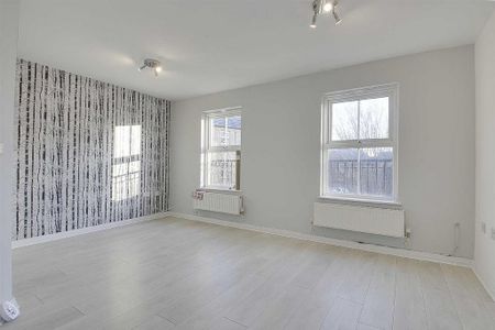 4 bedroom townhouse to rent - Photo 2