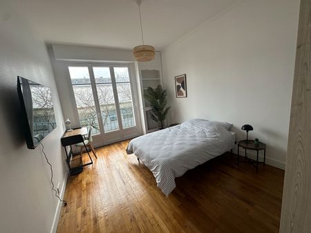 Location Appartement 5 pièces 113m² - Photo 4