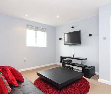 3 bedroom penthouse to rent - Photo 5